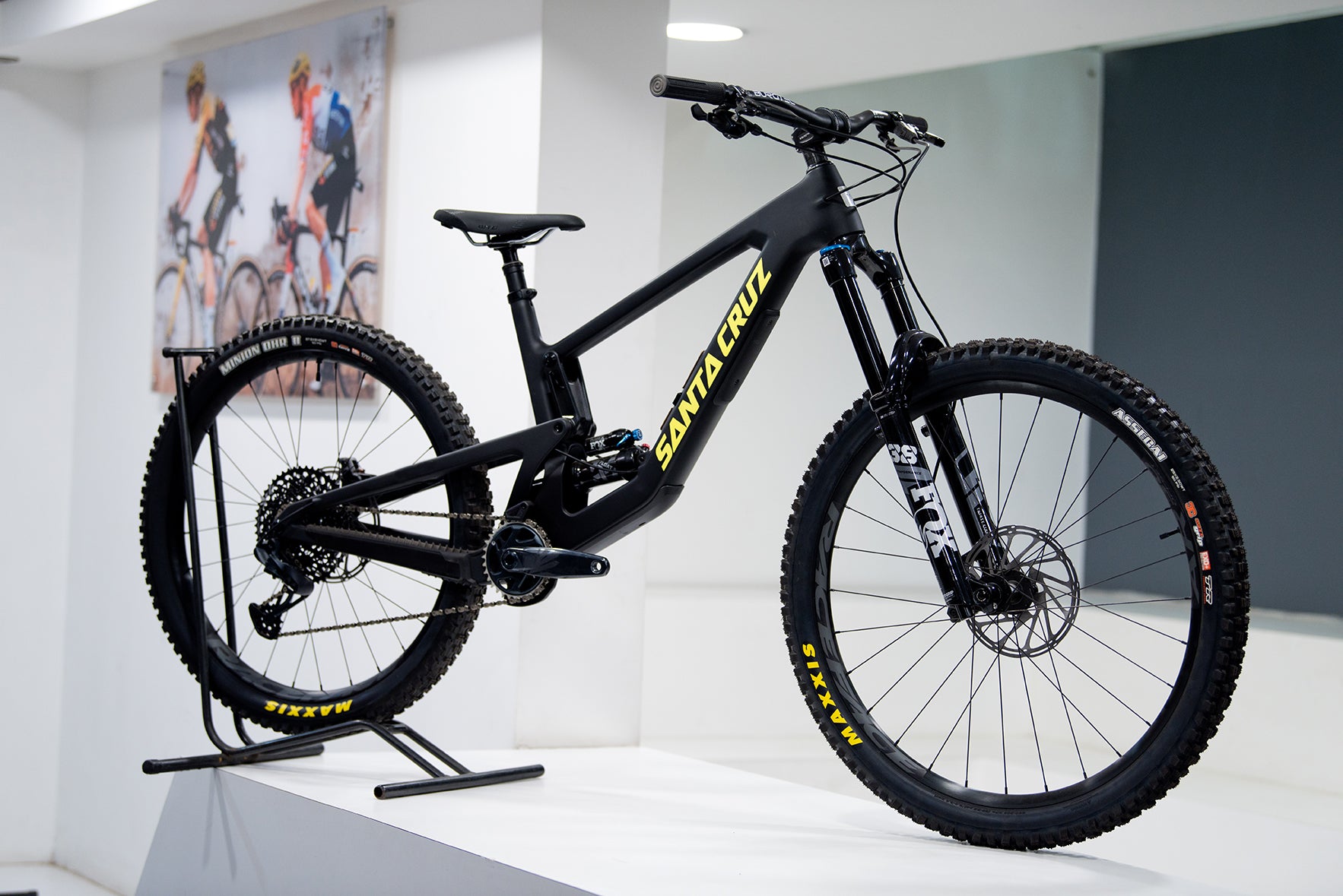 Santa Cruz Bicicleta Nomad MX C Kit S Matte Black 2025