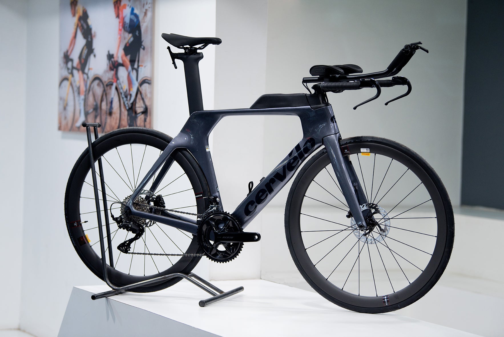 Cervélo Bicicleta P-Series 105 12v Race Basalt
