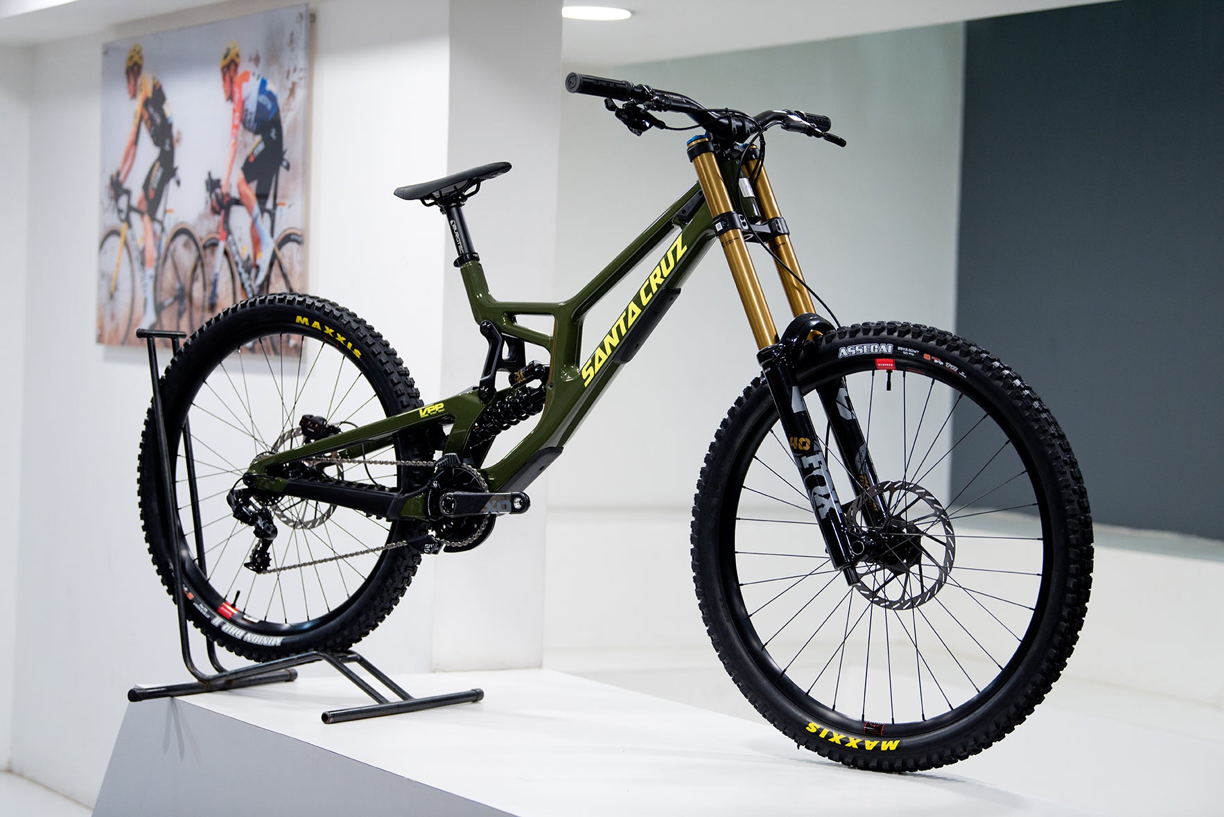 Santa Cruz Bicicleta V10 CC Mullet Kit X01 Gloss Kelp Green 2025