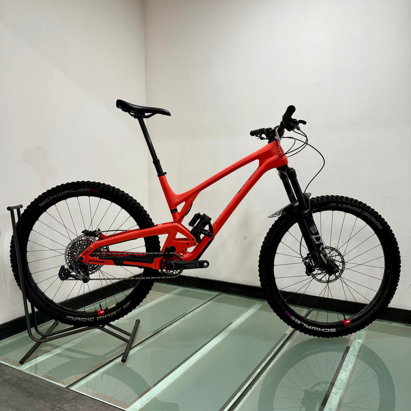 Bicicleta Usada Evil Wreckoning 29" Talla L Ruedas Carbono
