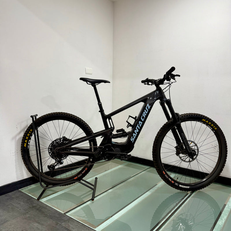 Bicicleta Usada Santa Cruz Bullit Kit R (110km de USO)