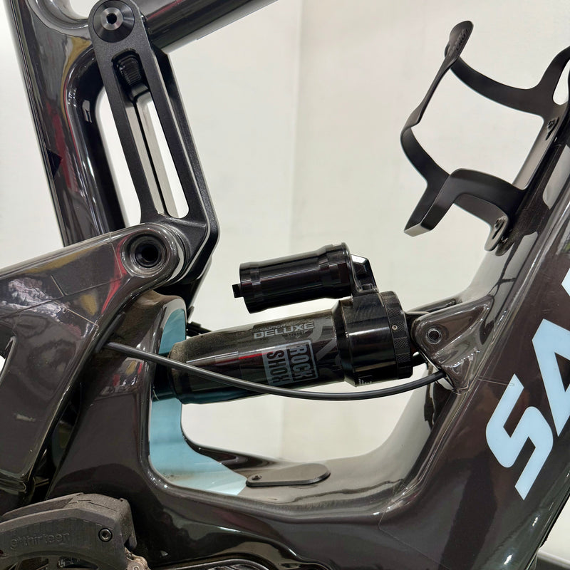 Bicicleta Usada Santa Cruz Bullit Kit R (110km de USO)