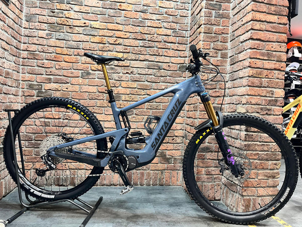 Santa Cruz Heckler C v9 2023 (usada con garantía)